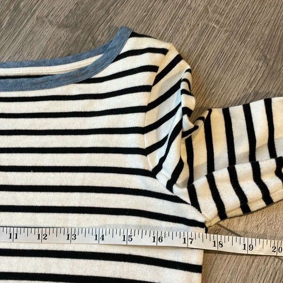 LOFT Super cute striped Blue & White shirt with Denim bottom . - Picture 3 of 7